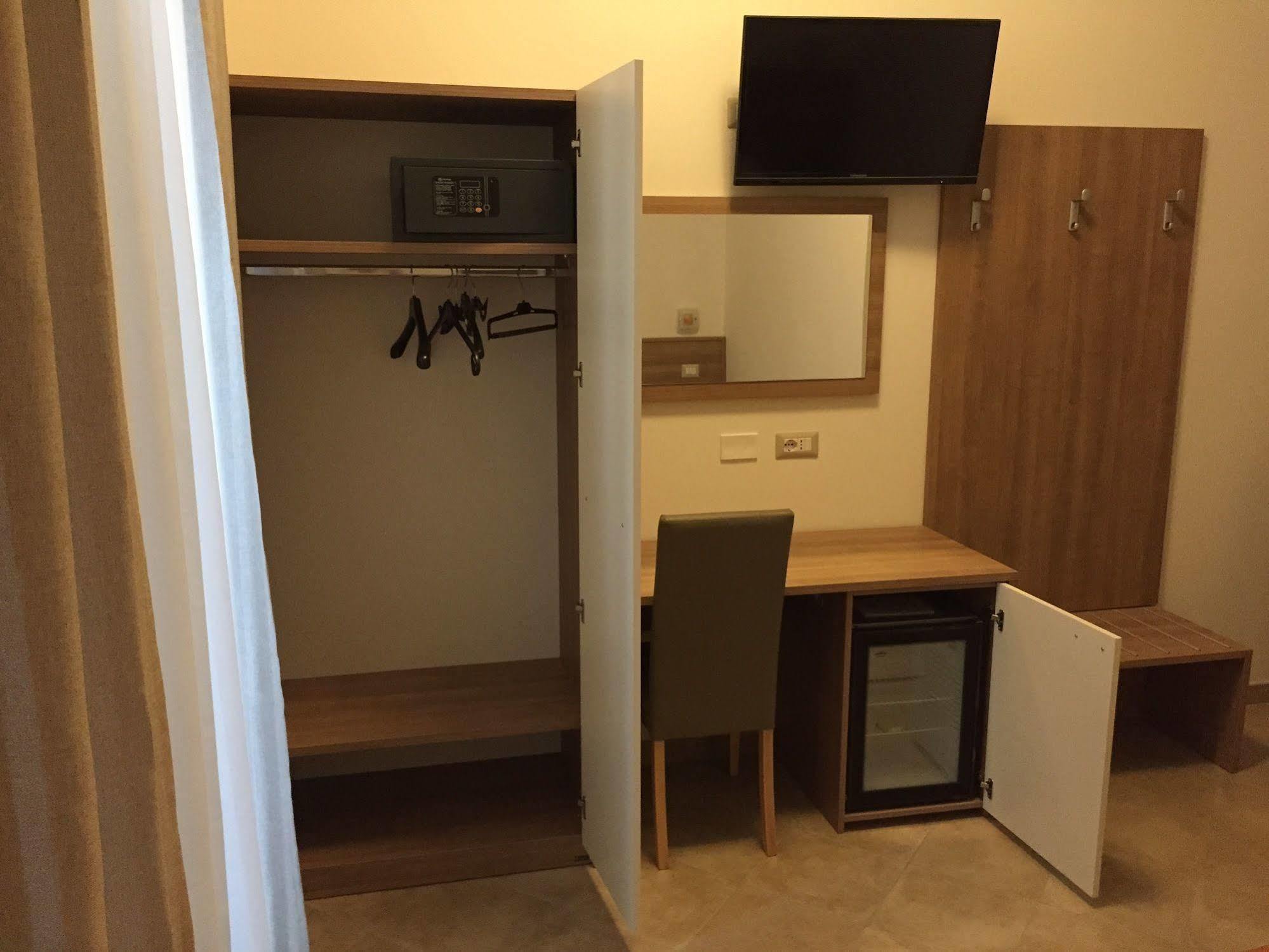 Hotel Montecarlo Milano Eksteriør bilde
